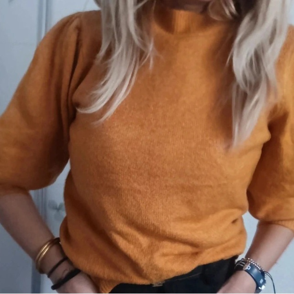 Stylish Mustard Short Sleeve Top